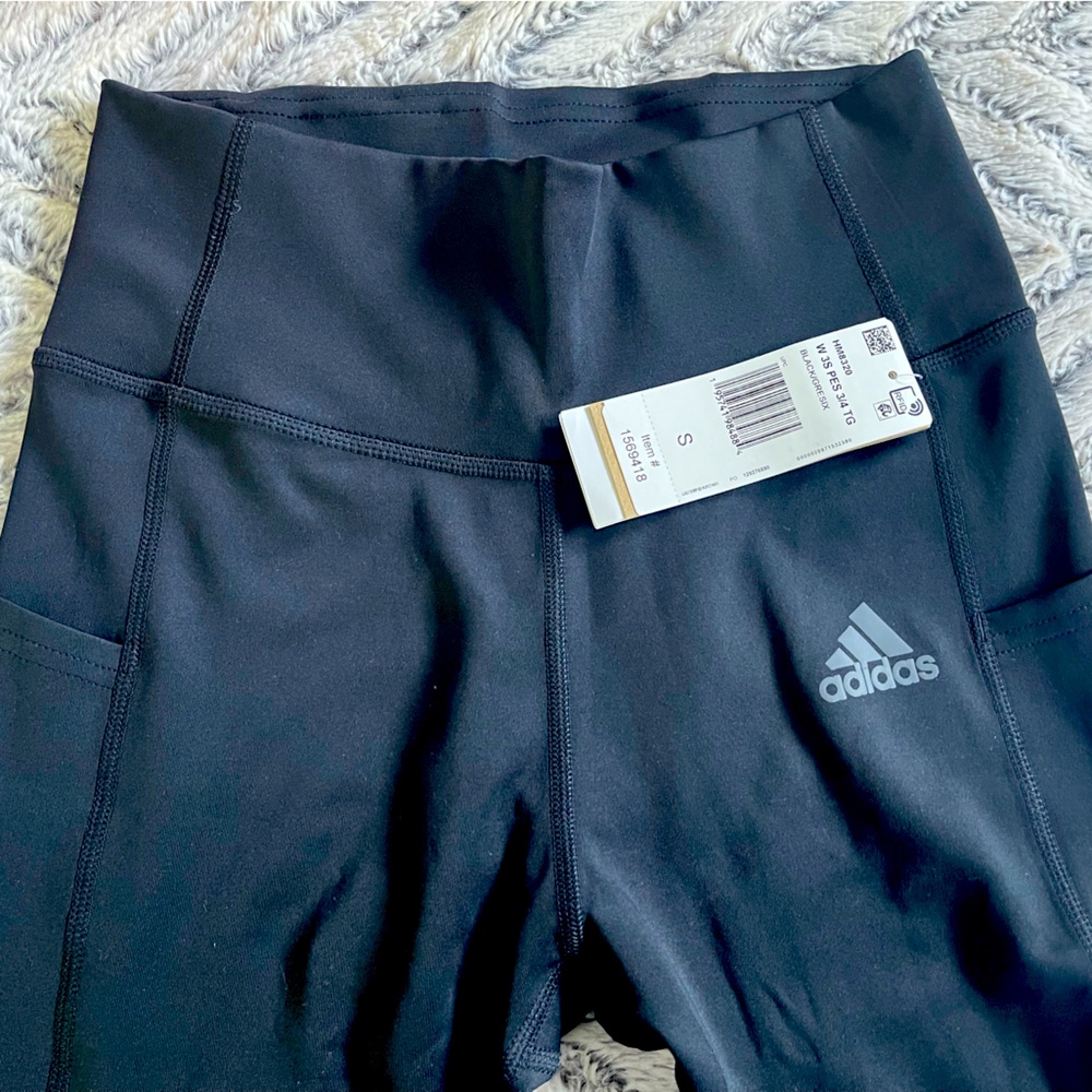 Adidas capri leggings